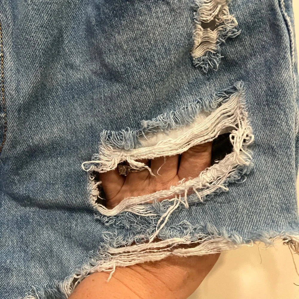 Levi’s 501 denim cutoff shorts size 30 waist - Picture 9 of 16